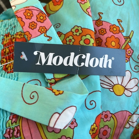 MODCLOTH x Marisol Muro Bugs and Kisses wide leg jumpsuit - Picture 12 of 16